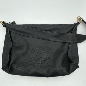 CHANEL Caviar Timeless Black CC Shoulder Bag MM